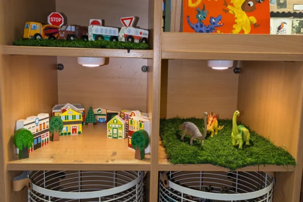 Small World Area